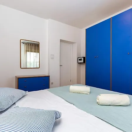 Villa Kuca Za Odmor S Bazenom Emma *